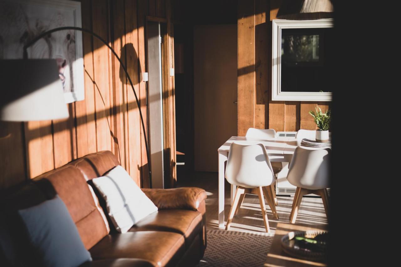 Timber Hill Self Catering Cedar Lodges برود هافن المظهر الخارجي الصورة